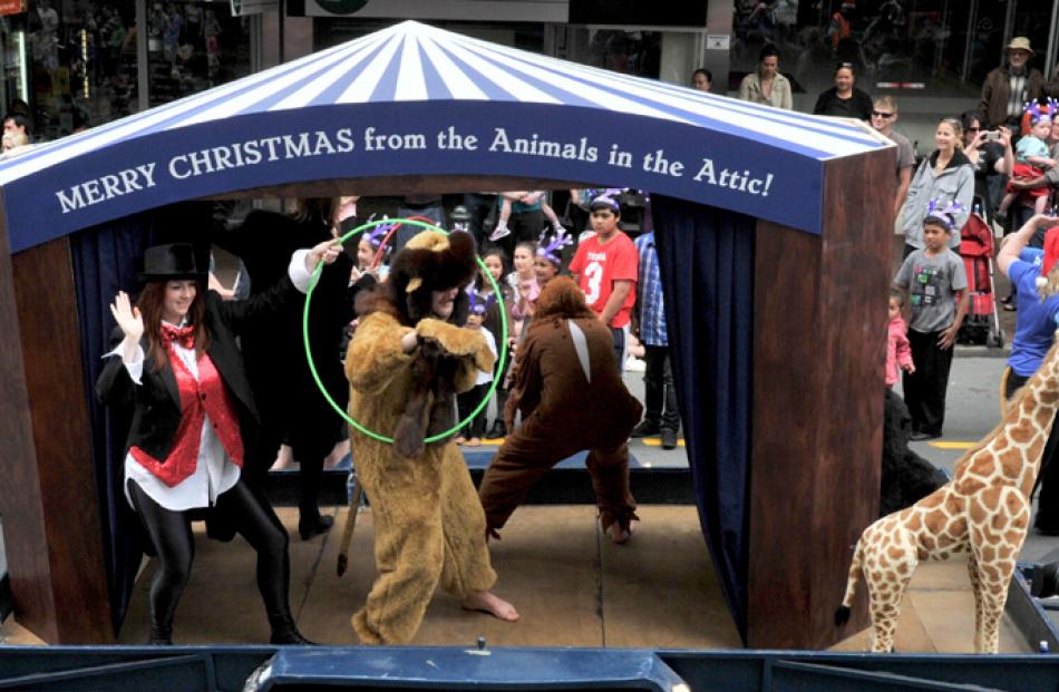 Animal themed float.