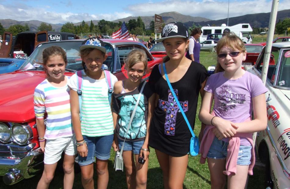 Molly Brinsdon (10), Faith Ainsley (10), Leah Ward (9), Alanah Ward (11) and Bronte Hayes (10).