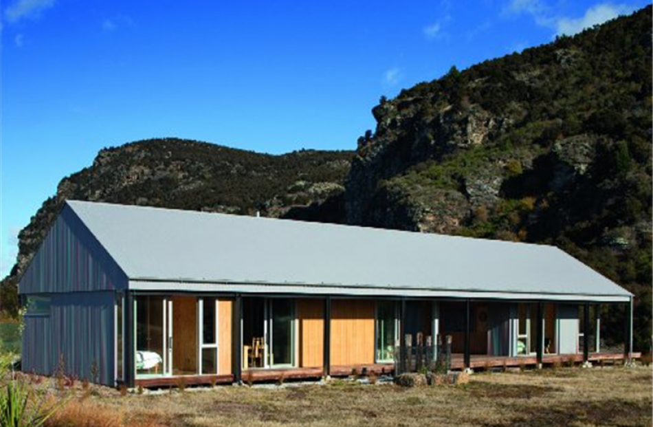 A north-facing verandah runs the length of the building.