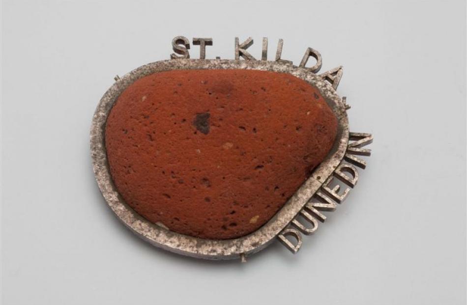 St Kilda brooch, 1991-2, stirling silver and beach-ground brick, private owner