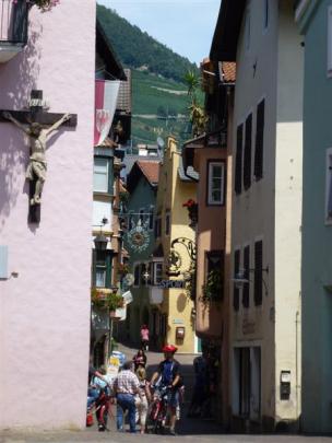 Street scene of Klausen, Italy. Photos by Marjorie Cook.