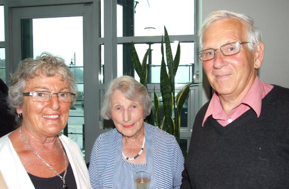 Jill Clissold of Queenstown, Pam kean, of Auckland, and Tony Clissold, of Queenstown.