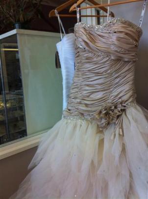 Champagne coloured gown at Je T'aime