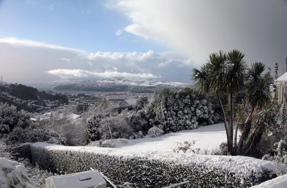 Reader photo by Mikhail Keniya, of Calton Hill
