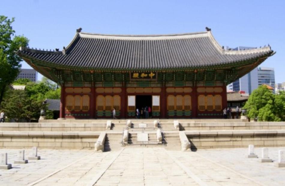 Junghwajeon, the main throne hall of Deoksugung. Built  in 1902, burned down in 1904 and rebuilt...