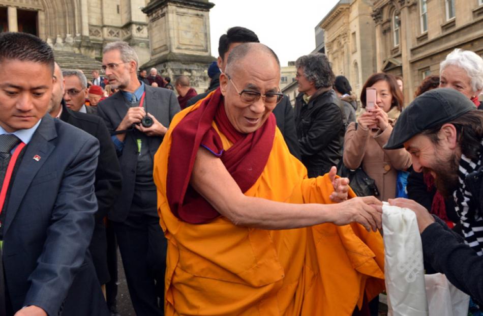 The Dalai Lama meets Dunedin church representatives.