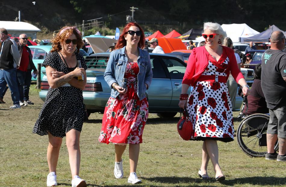 Dressed for the hop  were (from left) Emma Hailes of Darfield, Katherine Coote and Natalie Cossar...