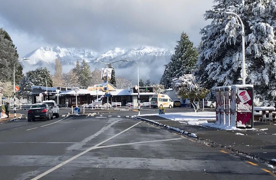 A snowy morning in Te Anau. Photo: Toni McDonald