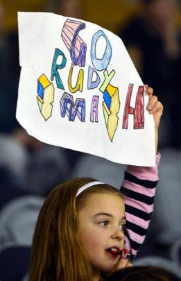 Annashae Drummond (9), of Dunedin, shows her support of Gallow Lasses player Ruby Smash.