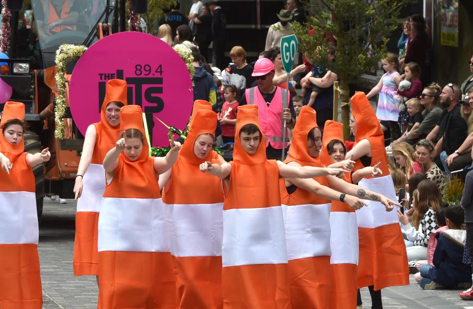 Some more road cones came to George St and they appeared to be in the mood for a dance.