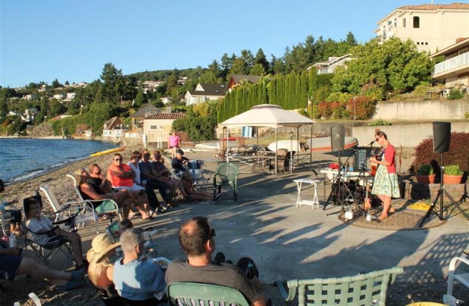 Ms van Riel performs a beach concert in Tacoma, Washington.