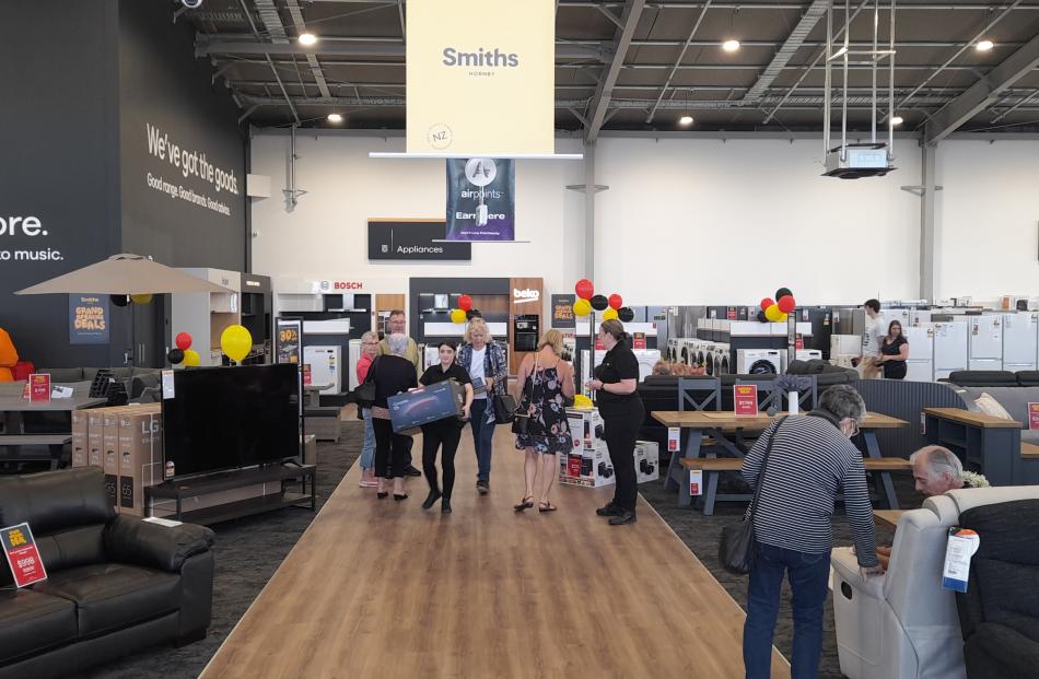 Smiths shop city furniture