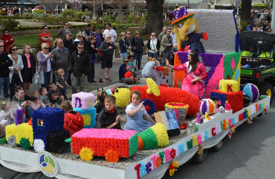 Festival princess Sidonee Gibson on the Central Otago Wastebusters float ' The Toy Room'.