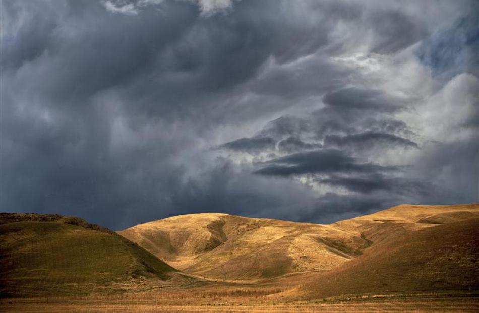 Best landscape - Matheson Beaumont (Dunedin), An Ominous Sky.