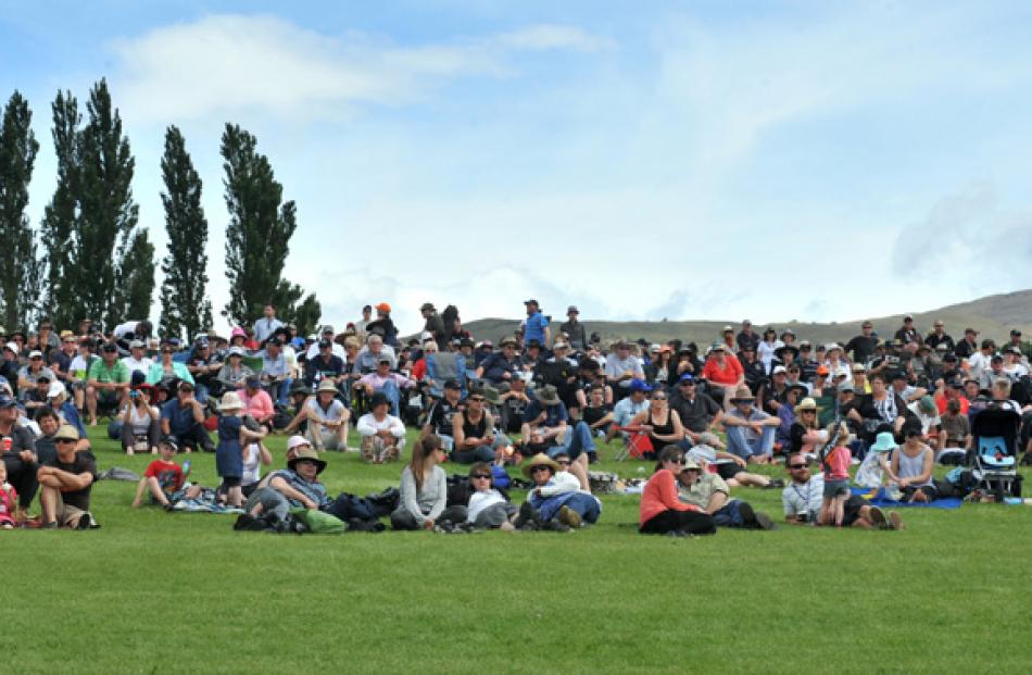 The crowd on on the embankment during Sunday's Highlands 101 race.