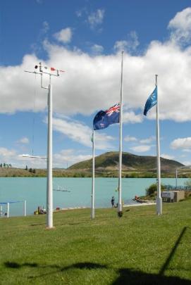 Flag at half mast to commemorate the death of Max Smith. Photo supplied.