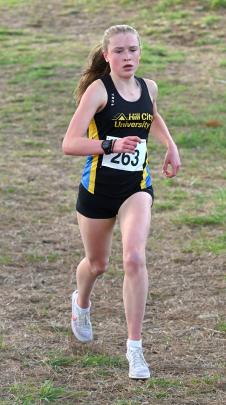 Hill City-University’s Zara Geddes makes good progress on the course.