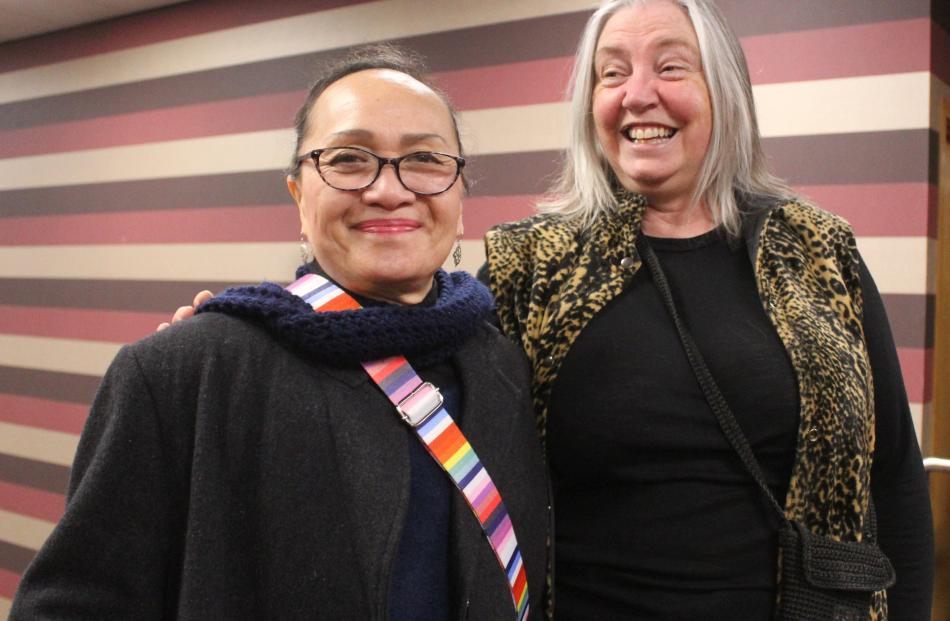 Friends Vaine
Marsters and
Tania Hubber, of
Invercargill.