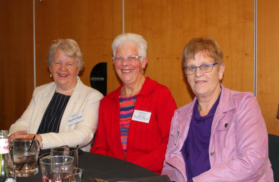 Shirley Keen, Ngaire Cameron and Alison Thompson.