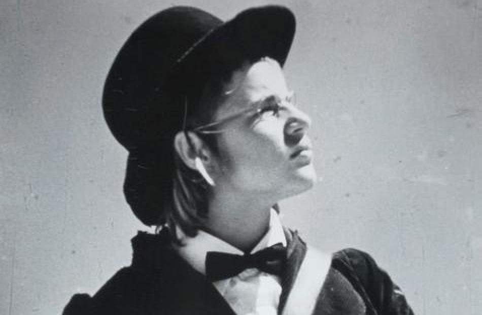 Then Lincoln High School student Shane Simms played Samson Peabody-Jones in the film, but died...