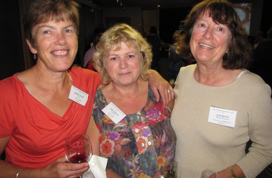 Glennis Taylor of Riversdale, Alice McIvor of Dunedin, and Lisia Barron of Alaska/Mataura.