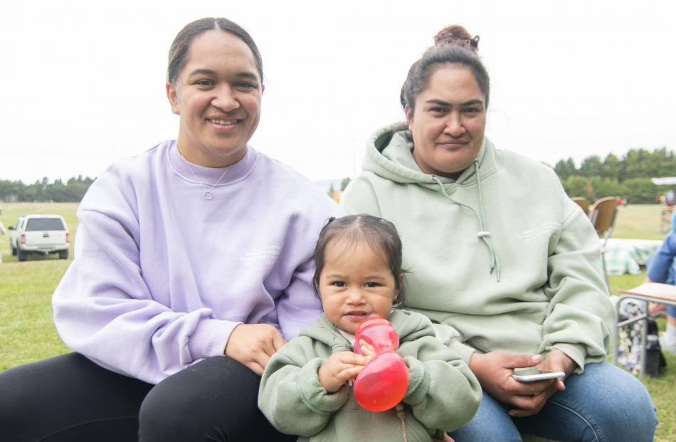 Ayeasha, Shannon and Nala Rae, 1, Tapatu, of Ranfurly. PHOTOS: SHANNON THOMSON