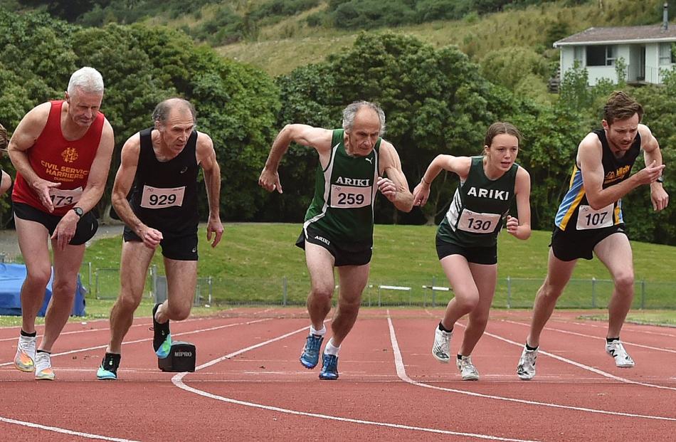 Competitors start the 1000m race.