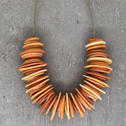Meitsje Jewellery Handcrafted contemporary clay jewellery, made in Dunedin. The gallery stocks a...