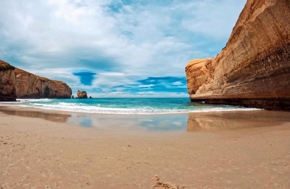 Seascape . . . Tunnel Beach on December 29, 2023. PHOTO: JOSH KEOGH