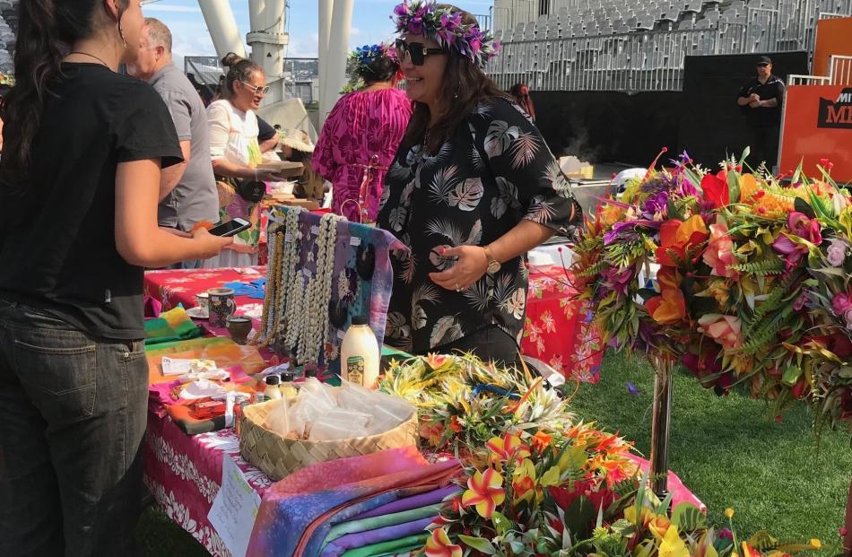Cook Island ’ei katu (flower crowns) and pareu (lavalava) were popular souvenirs at Moana Nui.