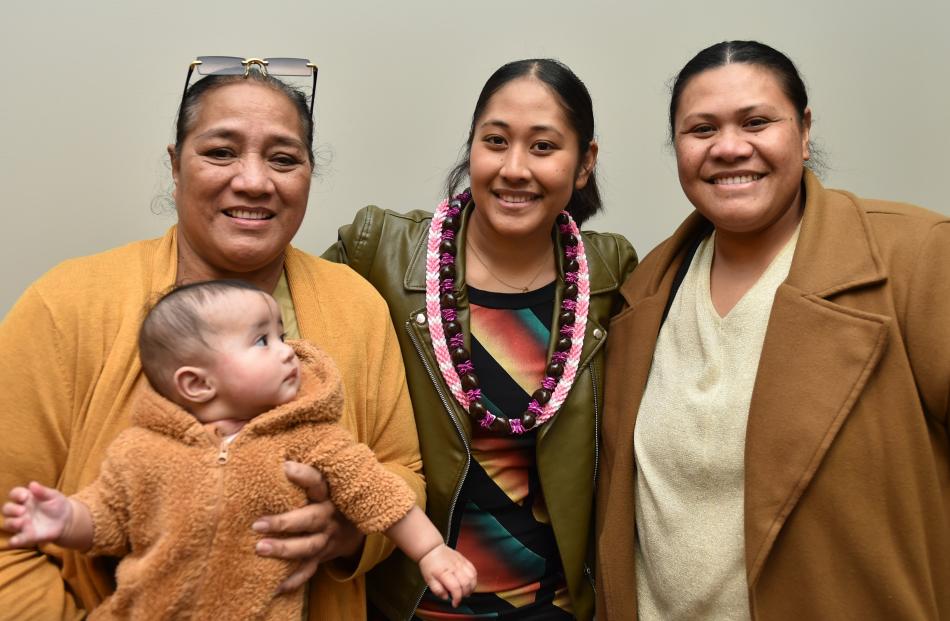 Onolima Salevana Afemata (Samoa) and family Lealofi Kosena, Belle-May Alaoletoa, 5 months, and...