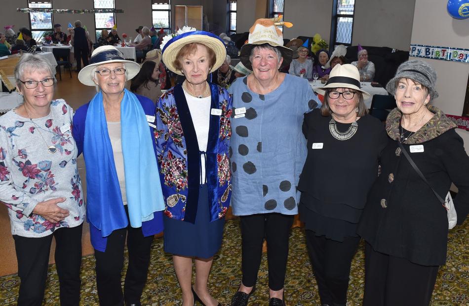 Colleen Ireland, of Dunedin, Lenette Grant, of Mosgiel, and Helen Kay, Helen Crossan, Beryl...