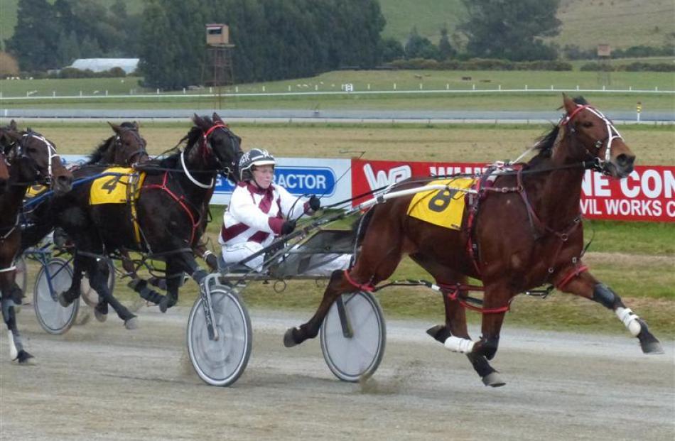 Pantheon returns to the scene of his maiden win when he lines up in the c1-c2 2000m at Oamaru...