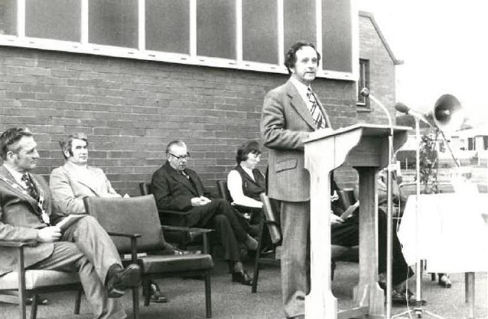 Then health minister Bob Tizard opens the centre in 1974, flanked by dignitaries and staff....