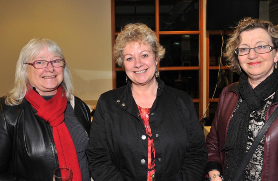 Wendy Harrex, Rachel Scott and Trish Brooking, all of Dunedin.