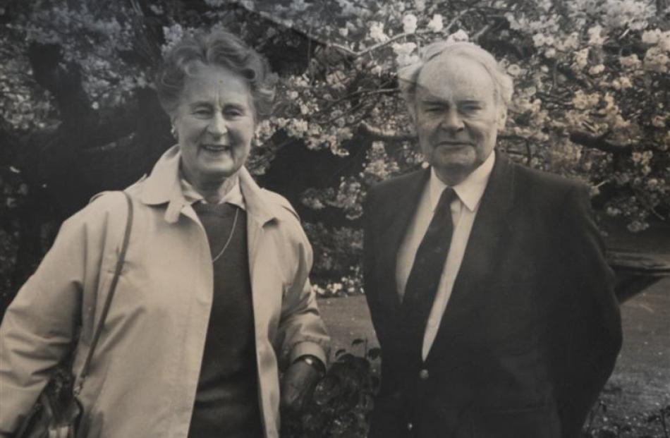 Gordon Parry and his wife Helen in October 1994. Photo by ODT.