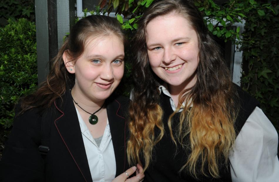 Caitlin Hoare (16) and Emma Langley (17)