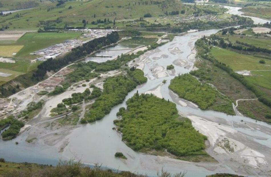 The Shotover River delta in 2006, before the construction of the training line. Photos by ORC.