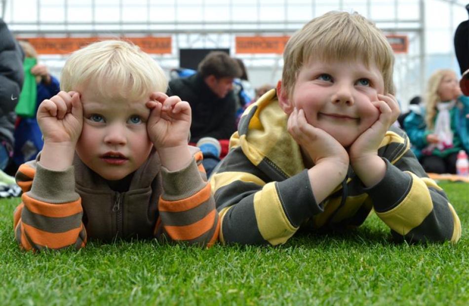 Brothers Issac Casey (3) (left) and Aiden Davidson (5), both of Dunedin, establish their front...