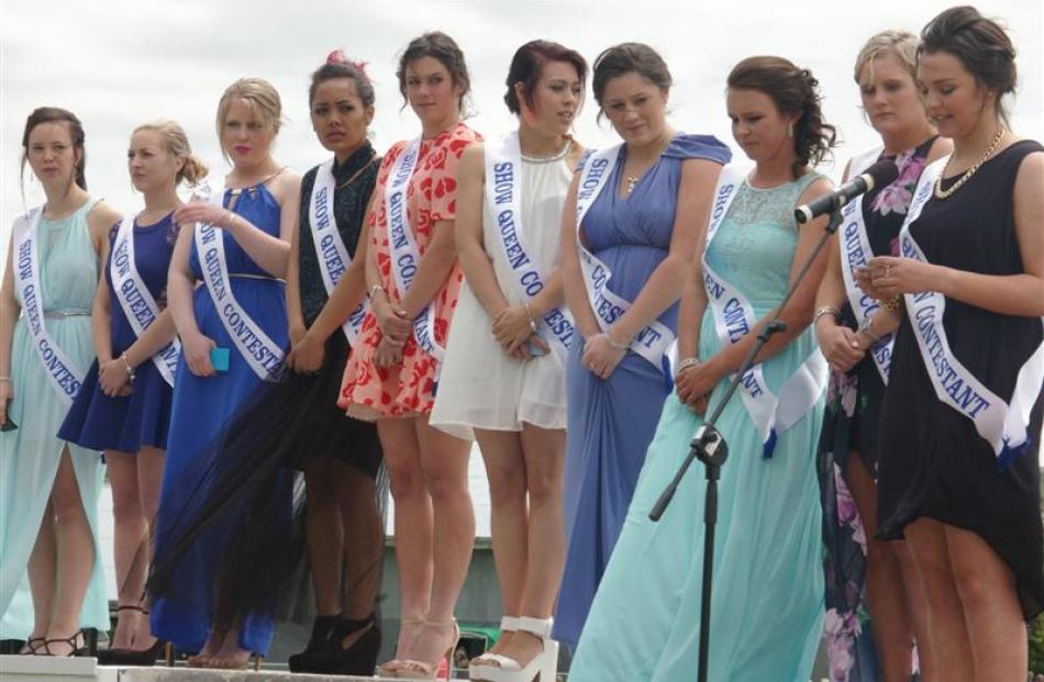 The Show Queen contestants line up. From left are: Awhina Hotene, Sahara Renouf, Samantha Allison...