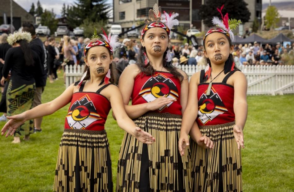 Ivy Sim (11) Manaia Copa (12) and Sofia Quintero Hood (11) of Arrowtown at the Queenstown...