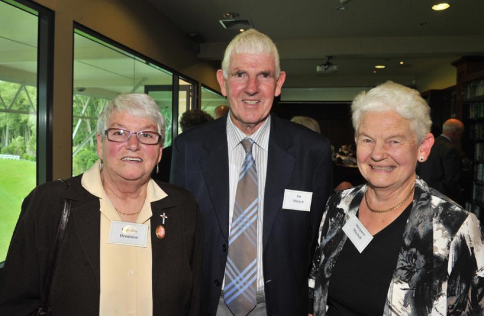 Loraine Denniston with Ian and Margaret Mitchell, all of Dunedin.