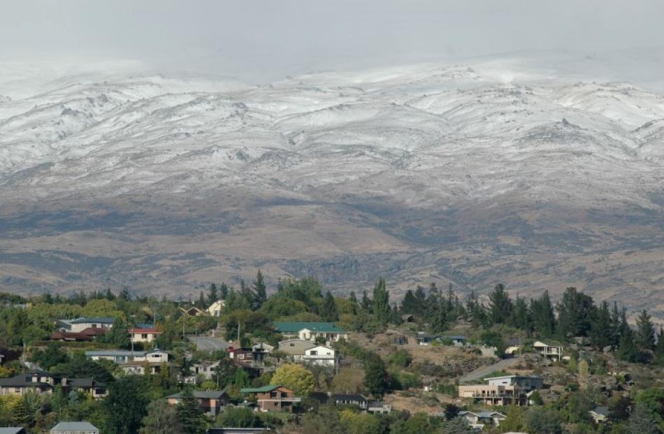 A dusting of snow on the Old Man Range made for a chilly start to the day for Alexandra residents...