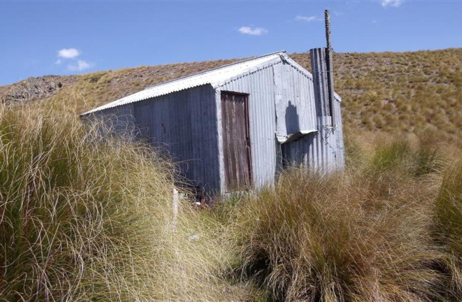 Long Promise Hut.