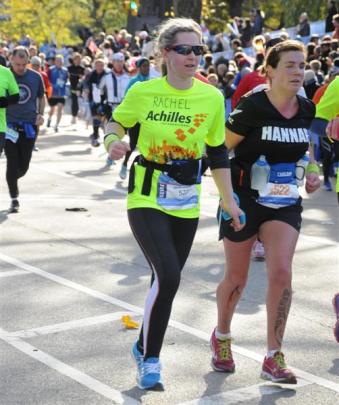 Pascoe and her guide Rachel Grunwell compete in the 2014 New York Marathon.