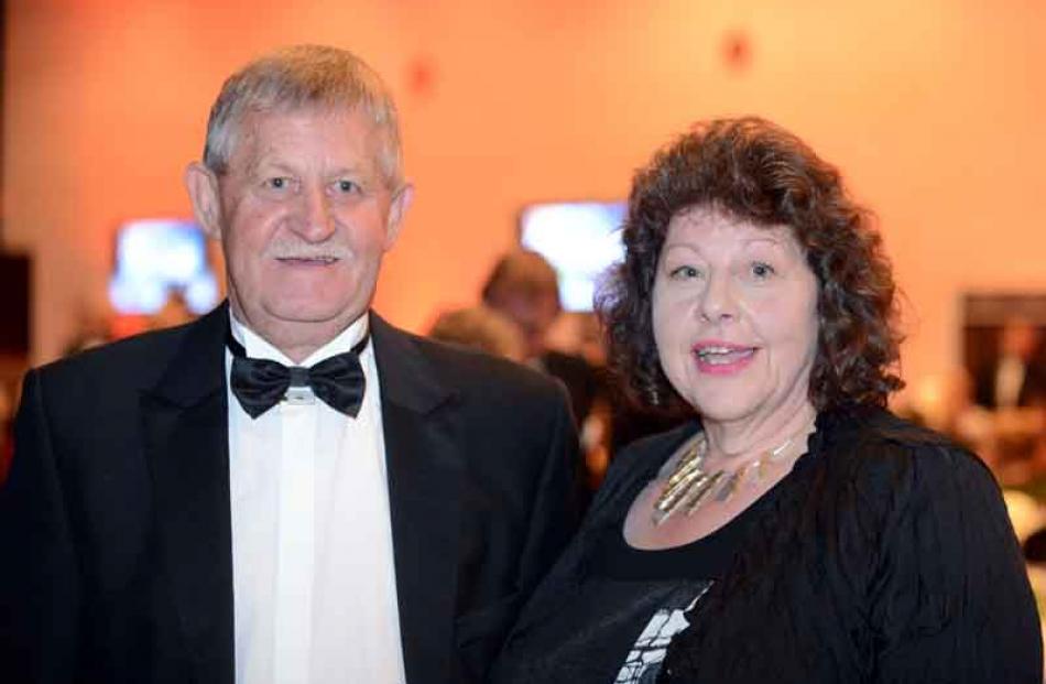 Alan Wright and Susie Ballantyne, both of Mosgiel.