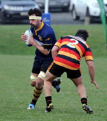 Dunedin lock Richard Thompson carries the ball. Photo by Gregor Richardson.