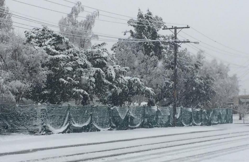 Otematata also got a good dusting. Photo by Otematata Holiday Park