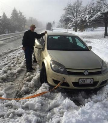 ODT reporter  David Bruce found himself chain-less and stuck in snow in Omarama yesterday morning...