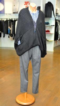 The pleated Lahar slouch pants from Nyne at Hype are ideal for those who seek a more relaxed but...